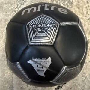 Mitre Soccer Ball Midnight Neon Recreational‎ Size 4 8-11 year